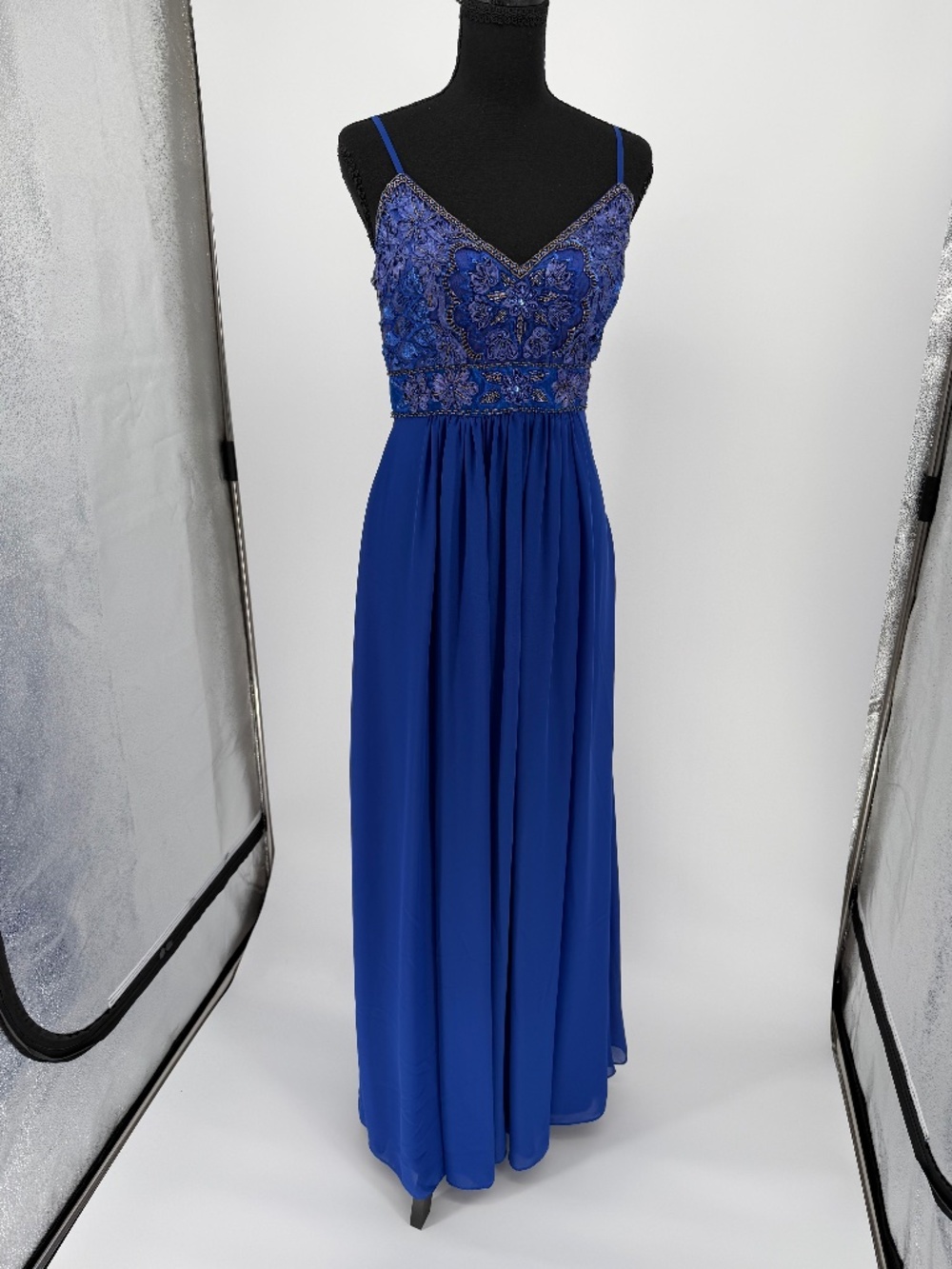 Sue Wong Nocturne Royal Blue Beaded Sequin Silk Blend Maxi Gown 6